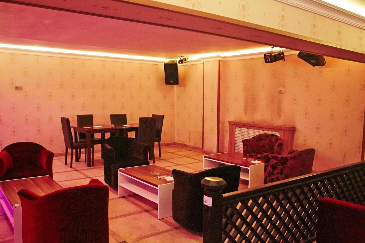 Grand Nakhchivan Hotel Bagian luar foto