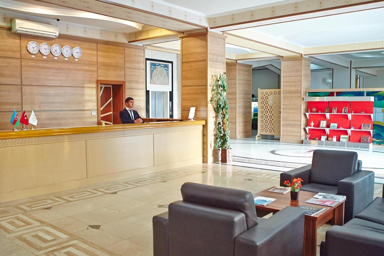 Grand Nakhchivan Hotel Bagian luar foto